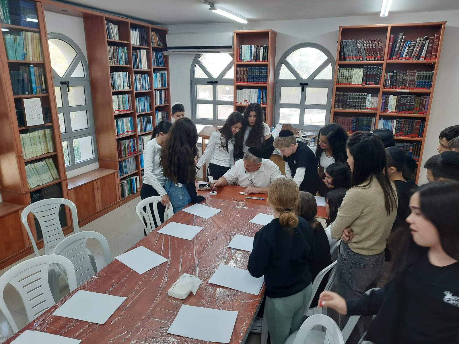 סיורים בבית כנסת לתלמידי בתי ספר - זהות יהודית ישראלית